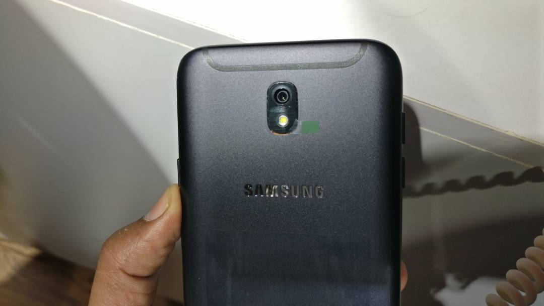 Kamera Samsung Galaxy J7 Pro